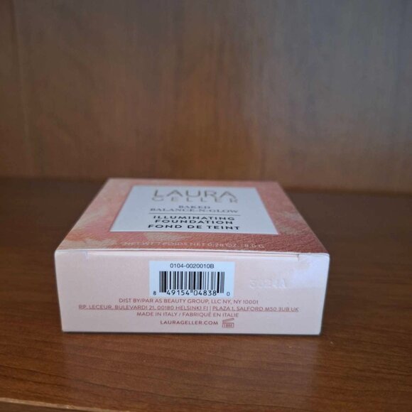 Laura Geller Illuminating Foundation, Baked Balance n Glow in Porcelain - Picture 2 of 6